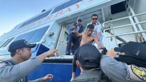 Bakamla RI Berhasil Evakuasi 3 Nelayan Tenggelam di Perairan Batu Berhenti Batam