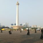 Dandim 0501/JP Pimpin 2000 Prajurit Serbuan Sampah Pasca HUT TNI Ke-79 di Monas