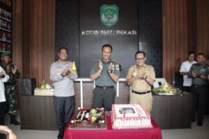 Forkopimda Kota Bekasi Gerudug Kodim 0507/Bekasi untuk Mengucapkan Selamat HUT Ke-79 TNI
