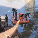 Bantaran Sungai Ciliwung RW 01 Balekambang Jadi Sasaran Karya Bakti Koramil Kramatjati