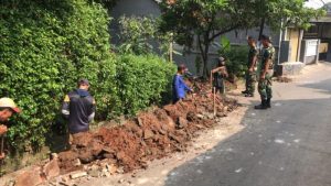 Berikan Manfaat untuk Warga, Satgas TMMD 122 Awali Pembongkaran Drainase Saluran Air