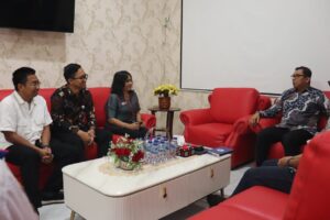 Pjs Bupati Toba Minta PT ASDP Tingkatkan Layanan Kapal Penyeberangan, Tingkatan Kunjungan Wisata di Danau Toba