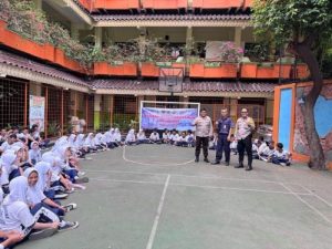 Stop Dan Deklarasi Anti Tawuran, Polsek Johar Baru Gelar Penyuluhan di Sekolah