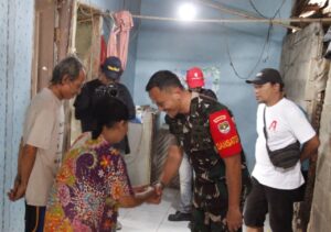 Bapak Anin: Tak Memiliki Kamar Mandi, Atap Rumah Patah dan Bocor, Sekarang Sudah Dibangun Satgas TMMD 122 Kodim 0507/Bks