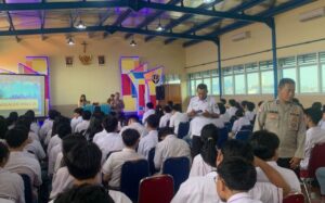 Cegah Tawuran Dengan Penyuluhan Dan Pembinaan Hukum Di SMA Budi Mulia Sawah Besar
