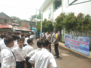 Penyuluhan Dan Edukasi Stop Tawuran, Polsek Johar Baru Di SMP Al Jihad Johar Baru