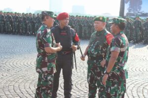 Danrem 051/Wkt Hadiri Apel Gelar Pasukan Serta Pengamanan VVIP Pelantikan Presiden dan Wakil Presiden RI 2024 di Monas