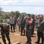 Disambut Dansatgas, Aster Kasad Mayjen TNI Joko Hadi Susilo, S.I.P Kunjungi Titik Sasaran TMMD 122 Kodim 0809/Kediri