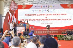 Hadir, Menko Luhut Binsar Panjaitan di Peresmian Bandara Dhoho Kediri dan Groundbreaking Akses Tol