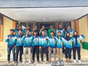 10 Atlit Terbaik Cabor Pencak Silat Dilepas Kadispora Kabupaten Blitar
