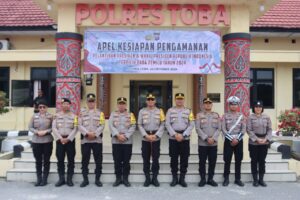 Kapolres Toba Pimpin Apel Kesiapan Pengamanan Pelantikan Presiden dan Wakil Presiden Terpilih