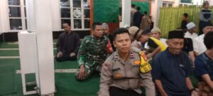 Subuh Keliling Bhabinkamtibmas Ajak Warga Jaga Keamanan Jelang Pemilu