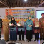 Percepat Penurunan Stunting Gelar Workshop Olahan Makanan Sehat, Satgas TMMD 122 Kodim 0809/Kediri Bersama Pemkab Kediri
