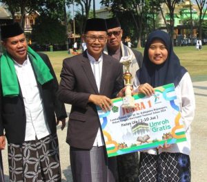 Pemkab Bojonegoro dan Ribuan Santri Gelar Apel HSN 2024, Wujudkan Cita-cita Bangsa