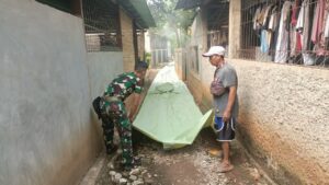 Awali Pengecoran Jalan, Satgas TMMD 122 Bersama Warga Siapkan Pemasangan Bagisting