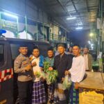 “Panen Subuh” Inovasi Polsek Metro Penjaringan Dorong Masyarkat Sholat Subuh Berjamaah