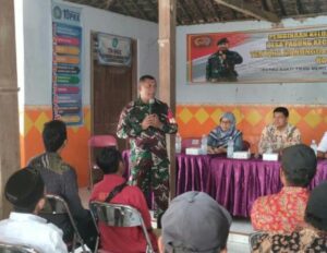Sosialisasi Kadarkum, Bagian Hukum Sekretaris Daerah Pemkab Bersama Satgas TMMD 122 Kodim 0809/Kediri