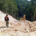 Satgas TMMD Ke-122 Kodim 1805/Raja Ampat Terus Kebut Menembus Gunung