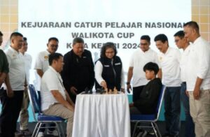 Pj Wali Kota Kediri Buka Kejuaraan Nasional Catur Pelajar Wali Kota Cup