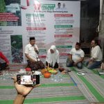 Peringati Hari Sumpah Pemuda, Tim Relawan Teguh – Farida Potong Tumpeng