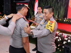 Lepas 202 Purna Wira Polri, Kapolda Metro: Jadilah Teladan di Masyarakat