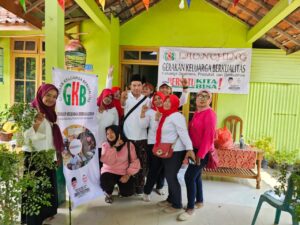 Relawan Tegar (Teguh Haryono dan Farida Hidayati)  Launching Gerakan Keluarga Berkualitas (GKB)