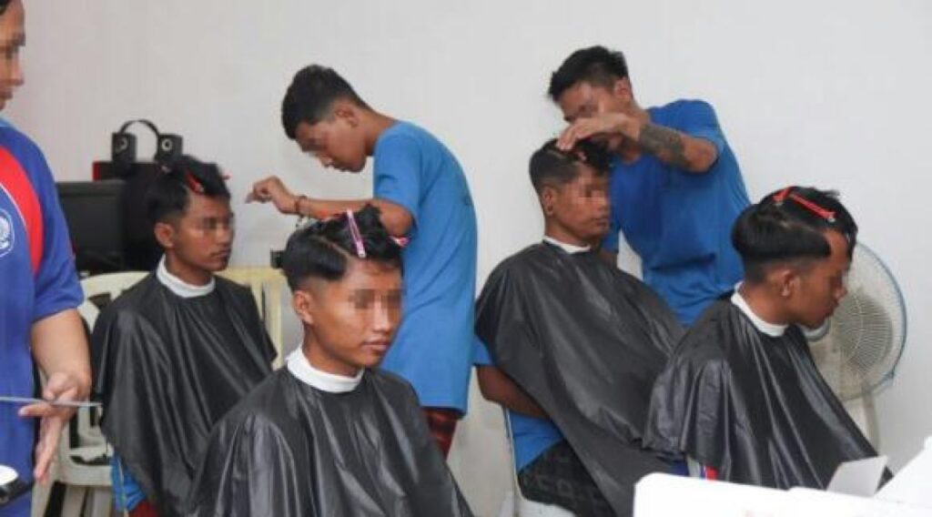 Lapas Kediri Bina Keterampilan Cukur Ala BarberShop, 20 WBP Songsong Bekal Kemandirian