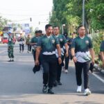 Perkuat Soliditas, Keluarga Besar Kodim Bojonegoro Gelar Jalan Sehat Bersama