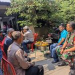 Lewat Komsos, Babinsa Kelurahan Cokoko Lakukan Pembinaan Wilayah