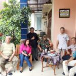 Bhabinkamtibmas dan Babinsa Pasar Minggu Jalin Keakraban, Jaga Keamanan Lingkungan