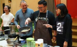 Mangga Crispi Jenis Olahan Mangga Podang, Mas Dhito dan Istri: Genjot Kemandirian Usaha