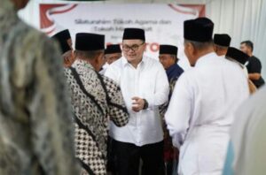 Tokoh Agama dan Masyarakat Siap Berjuang Door To Door Menangkan Dhito-Dewi