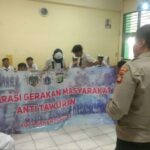 Kanit Binmas Polsek Johar Baru Berikan Penyuluhan dan Deklarasi Anti Tawuran di SMP Islam Al Jihad