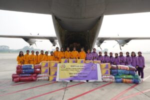 Ketum DP Serahkan Bansos Untuk Masyarakat Terdampak Erupsi Gunung Lewotobi Laki-Laki di NTT