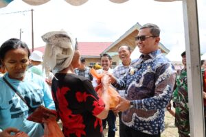 Gerakan Pasar Murah, Pjs Bupati Toba: Warga Bisa Dapatkan Sembako dengan Harga Terjangkau