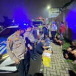 Sat Resnarkoba Polres Metro Tangkot Gelar Tes Urine untuk Supir Truk sebagai Upaya Pencegahan Penyalahgunaan Narkoba