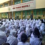 Babinsa Koramil 07/Kemayoran Laksanakan Army Go To School