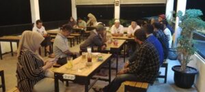 Diskusi dengan Pedagang Pasar, Teguh Haryono Siapkan Program  Bojonegoro Klunting dan produktif