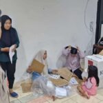 Pengamanan Logistik Pilkada 2024 di Gudang PPK Johar Baru oleh Polsek Johar Baru Bersama Instansi Terkait