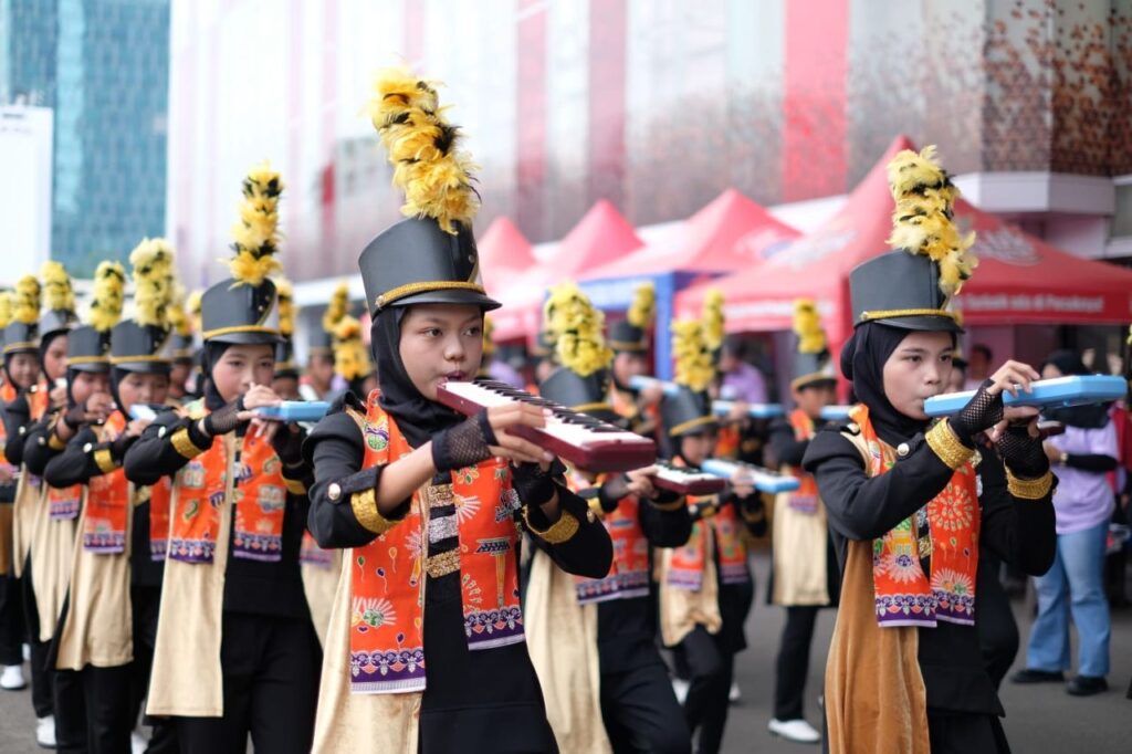 Asminkesra Buka Kompetisi Marching Band Jakarta Pusat