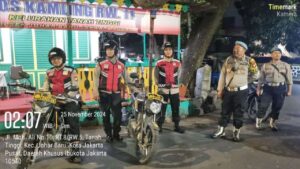 Patroli Bermotor Mobile dan Strong Point Polsek Johar Baru Cegah Aksi Tawuran dan Kejahatan Jalanan Pagi Hari