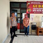Pastikan Keamanan Logistik Pilkada Kapolsek Cempaka Putih Kontrol Gudang Logistik