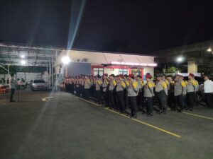 Polsek Kelapa Gading Gelar Apel Pergeseran Pengamanan TPS di Wilayah Kelapa Gading