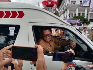 Hari Kesehatan Nasional di Kabupaten Toba Ir. Poltak Sitorus Test Drive Ambulance Advance PSC 119