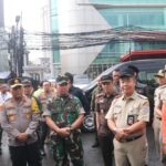 Pj Gubernur, Kapolda, dan Pangdam Jaya Tinjau Kesiapan TPS Pilkada 2024