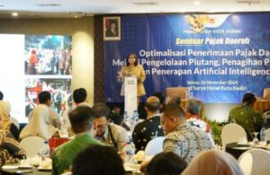 Pj Wali Kota Kediri Jadi Keynote Speaker Seminar Pajak Daerah, Paparkan Upaya Tingkatkan Penerimaan Pajak