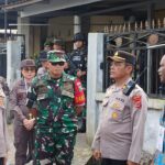 Berjalan Dengan Lancar Dan Aman, Dandim 1710/Mimika Dampingi Wakapolda Papua Pantau Langsung Pemungutan Suara Di TPS