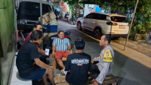 Bhabinkamtibmas Cooling System Pasca Pemungutan Suara di TPS