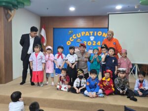 Mengenalkan Profesi Polisi: Polres Jakbar Berikan Langkah Inspiratif untuk Masa Depan Anak Bangsa