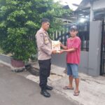 Cooling System Pasca Pilkada 2024, Polres Metro Jakarta Timur Bagikan Beras ke Warga Kurang Mampu